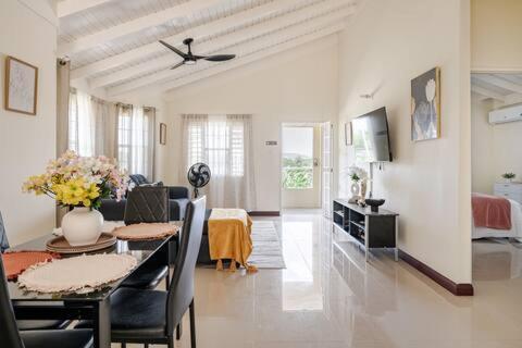 Bellarose At Colbeck ,Gated With Pool, Stylishly Modern Βίλα Old Harbour Εξωτερικό φωτογραφία